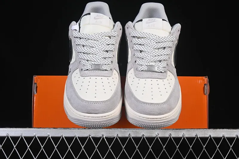 All categories Nk Air Force 1 Air Force series Nk Air Force 1 Low Air Force low top Nike Air Force 1'07 Low LV joint pig eight meters gray black Air Force 1 low top casual sneakers MZ9588-810